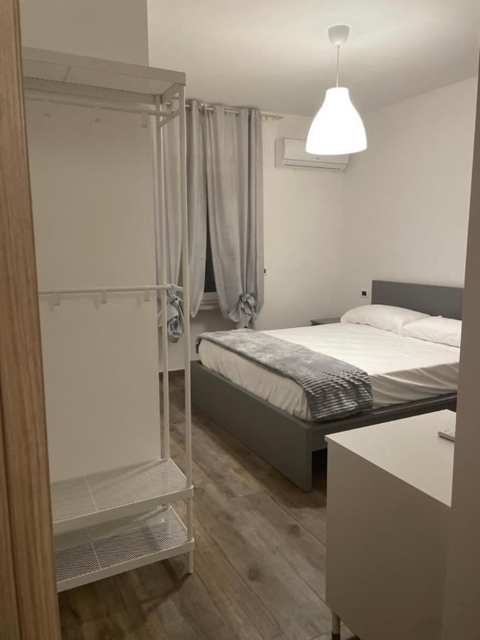 A Casa Di Nene Beb Bed and Breakfast Lesina Eksteriør billede